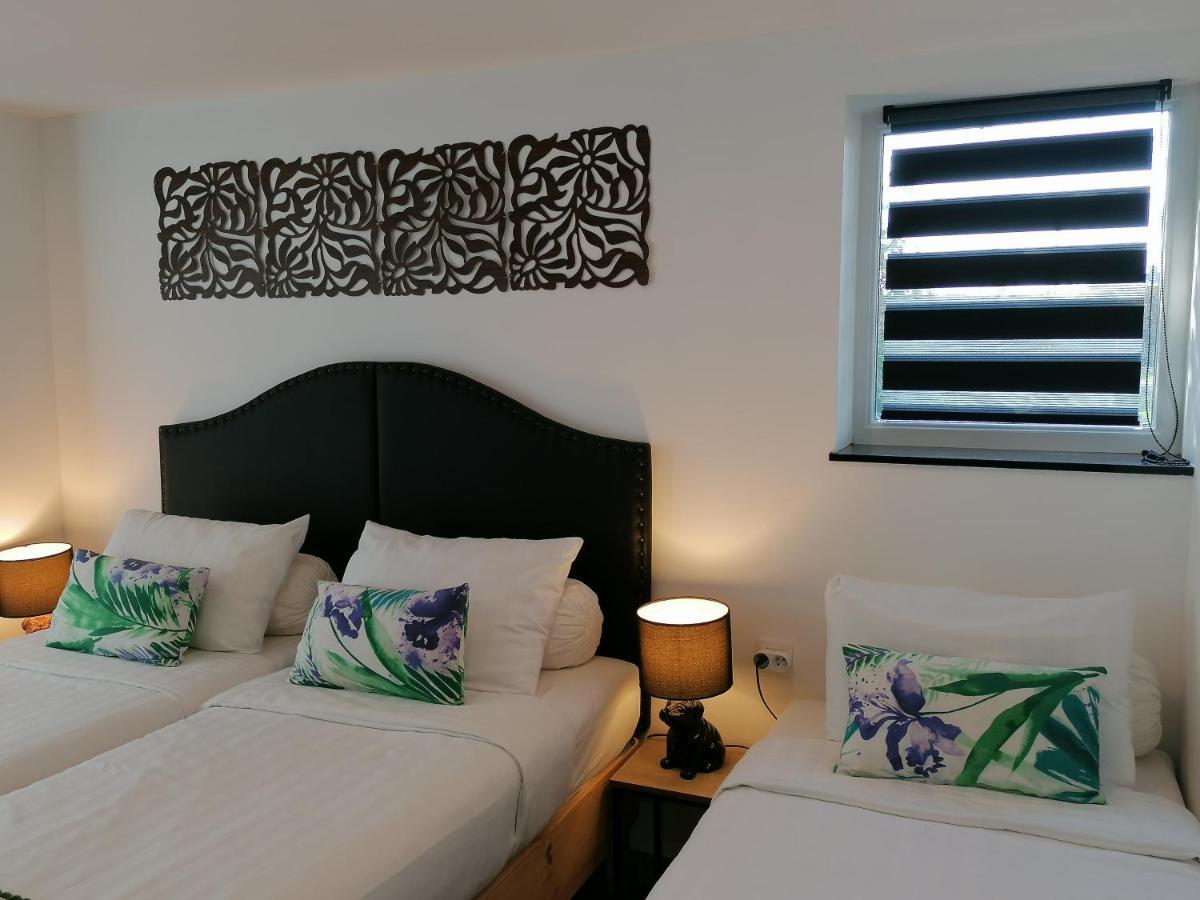 Maison D'hotes Iles Sont D'ailleurs * Charleroi